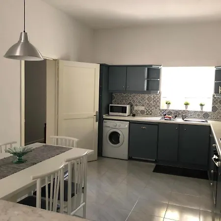 8 Windsor Towers Apartment Sliema
